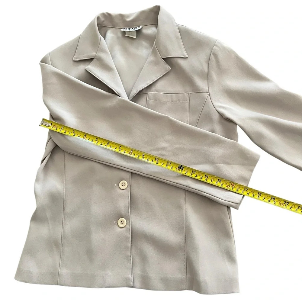Beige Tailored Waist Button Down Jacket - Picture 8 of 8